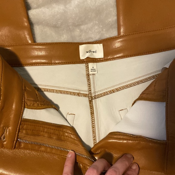 Aritzia⭐️Melina faux leather pants💗New! - Picture 9 of 15